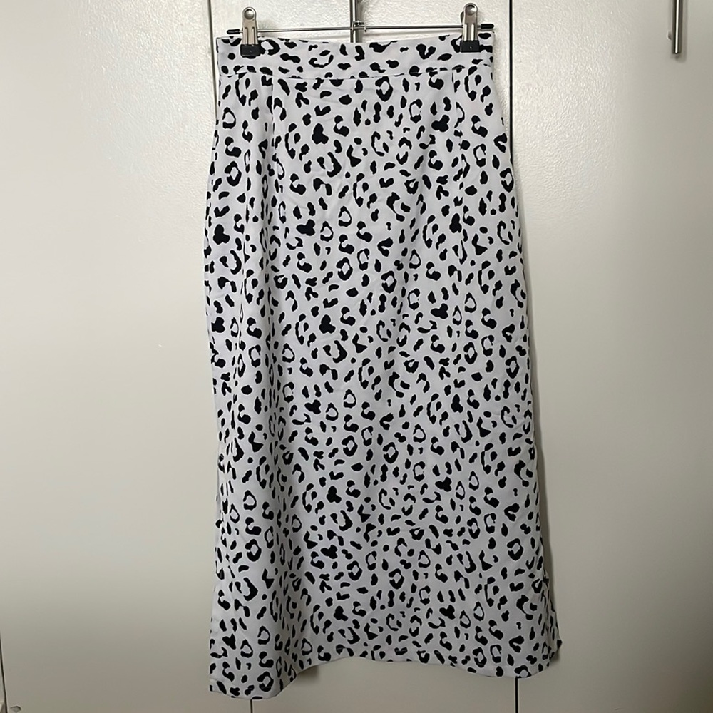 Midi skirt